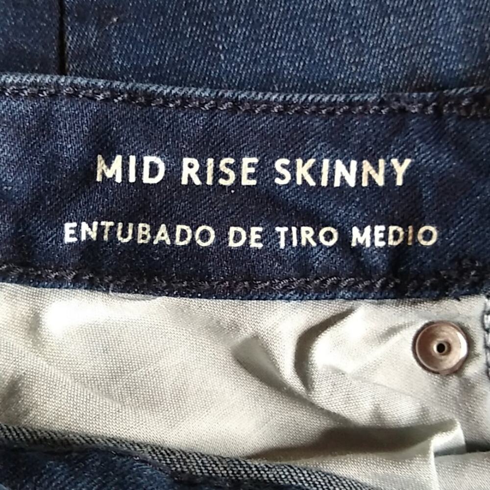 Universal Thread Mid Rise Skinny Ripped Jeans - Picture 8 of 9